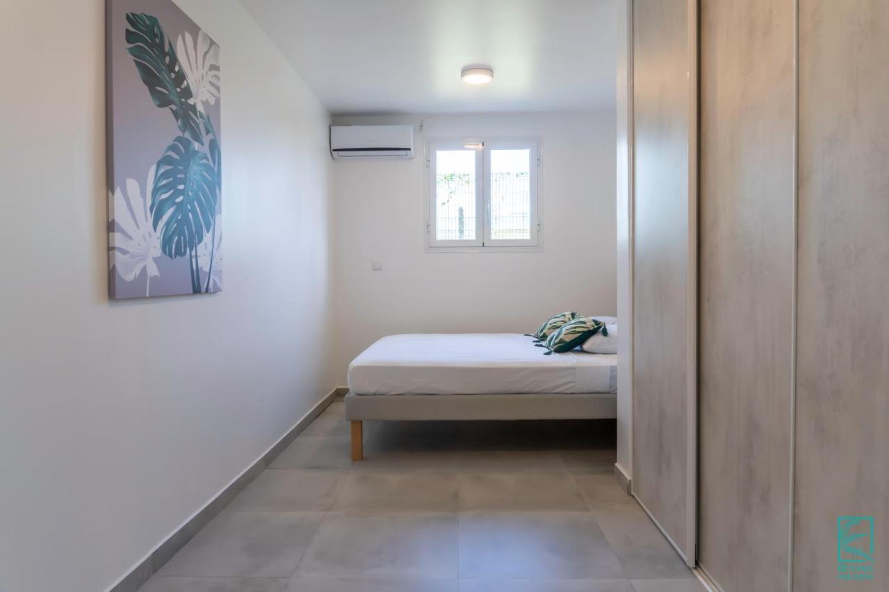 Superbe Appartement Avec Terrasse Vue Nature - Julyan House Petit-Bourg Exterior foto